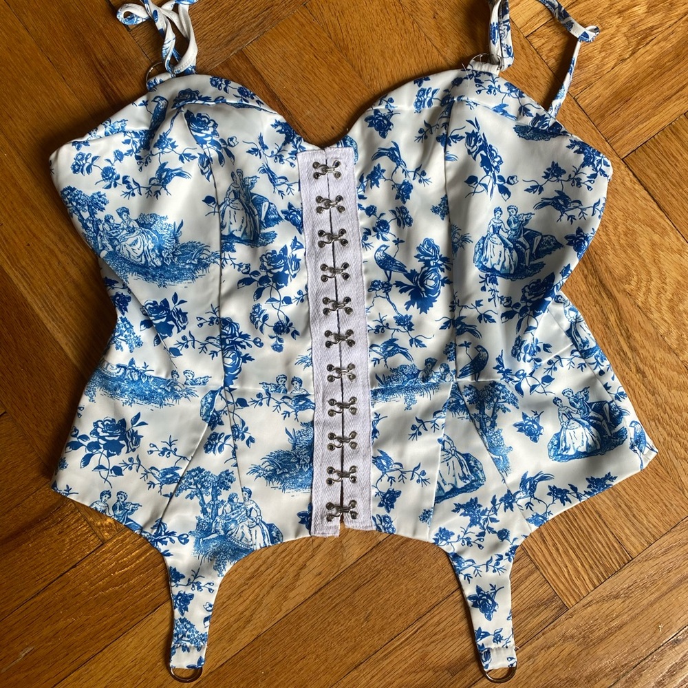 SILKY CLASP CORSET